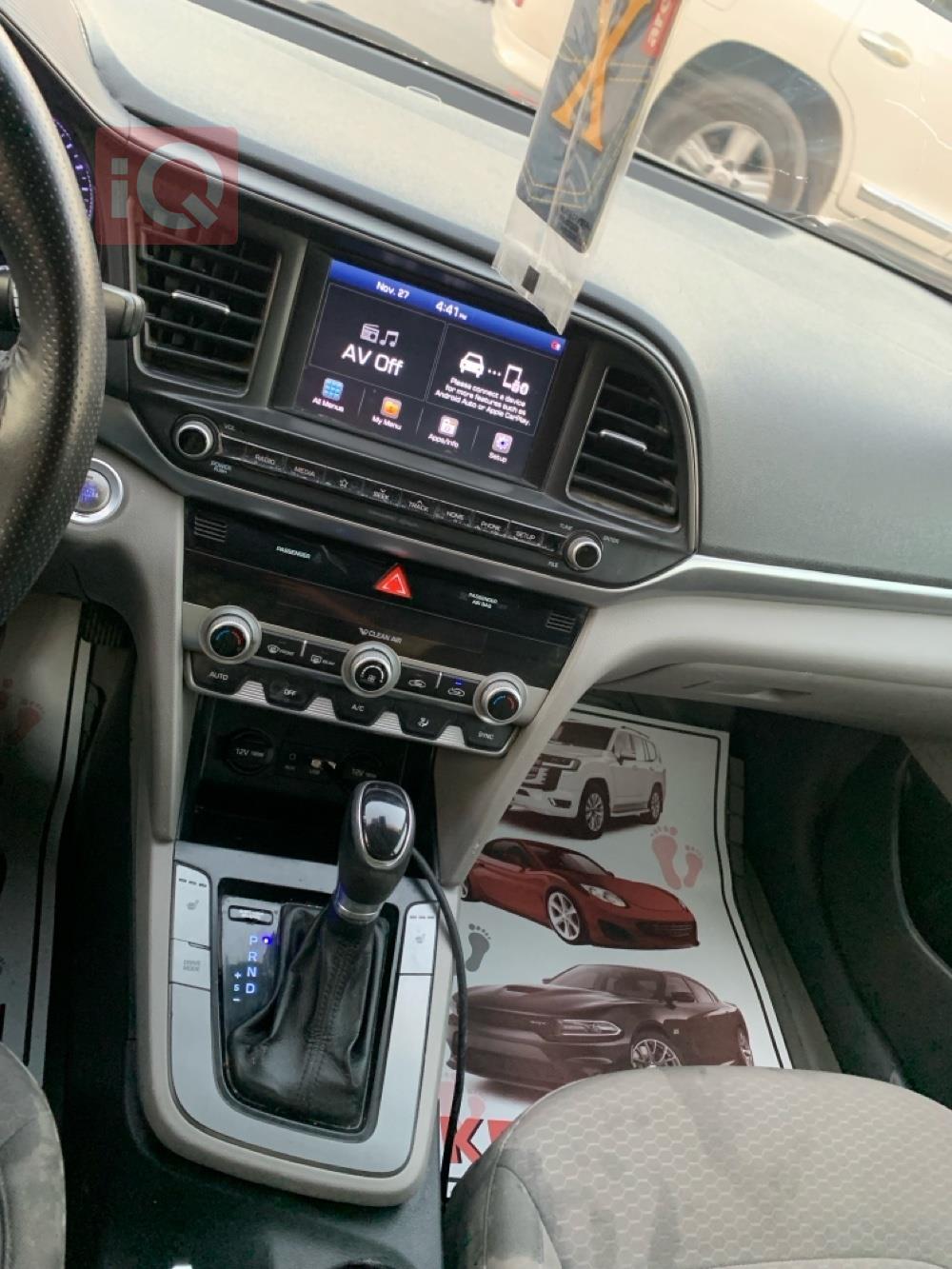 هیوندای ئەلەنترا